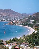 Playa La Ropa in Zihuatanejo, Mexico